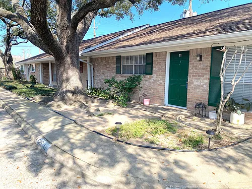 10122 Shadow Wood Dr #12 Photo 1