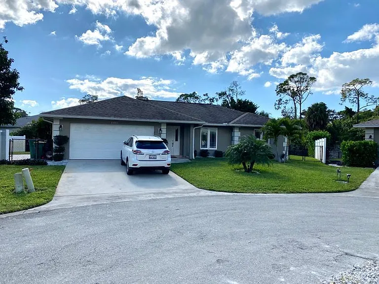 FRONT HOUSE