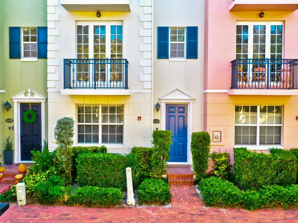 1048 E Heritage Club Circle, Delray Beach, FL 33483