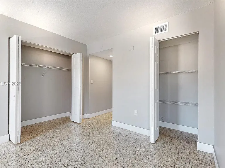 426 NW 13th Ave #2 — Photo 8