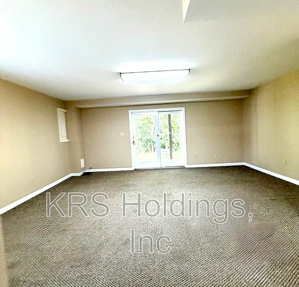 2316 Finch Ct — Photo 13