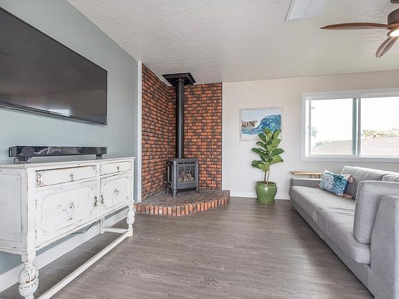 3rd image of 1242 Opal St