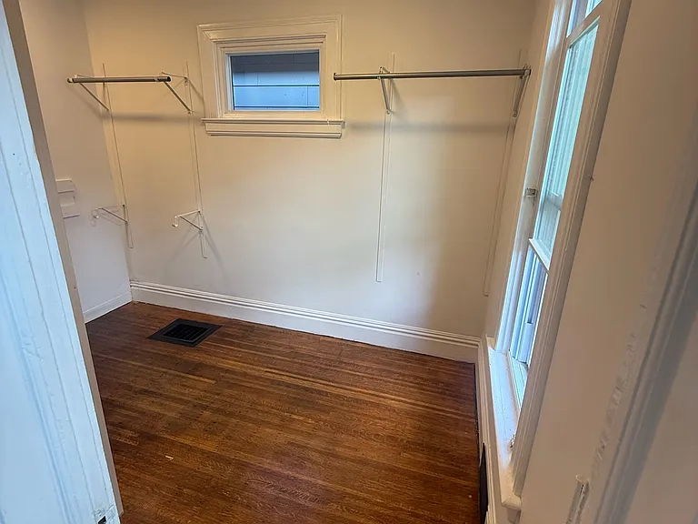 22 Weider St — Photo 19