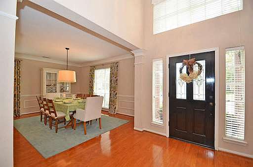 4th image of 3306 S Lake Village Dr