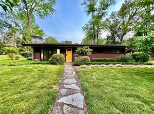 614 W Adams St, Millstadt, IL