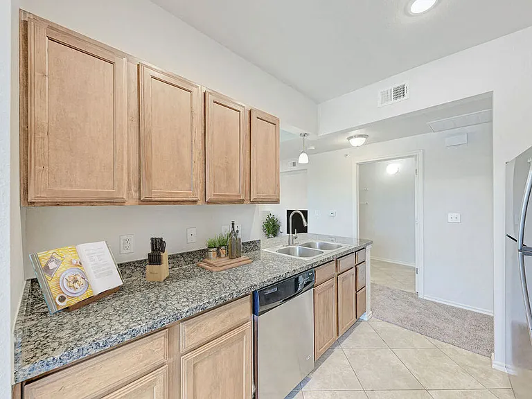 Riverhorse Ranch Apartments II — Photo 28