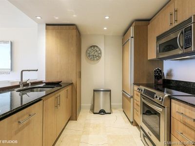 10275 Collins Ave APT 725, Bal Harbour, FL, 33154