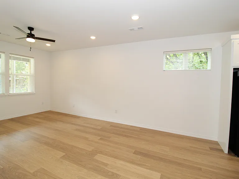 373 S Willow Avenueapt #1 — Photo 6