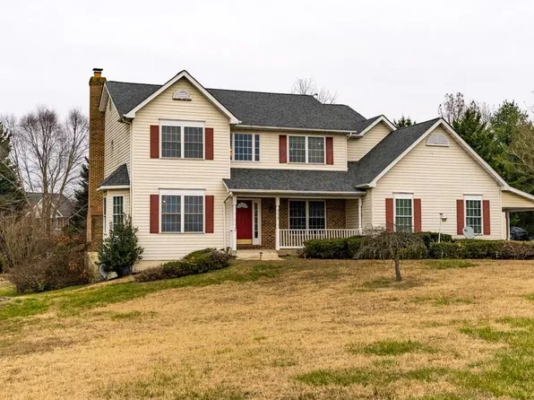 910 Busters Ln, Owings, MD 20736