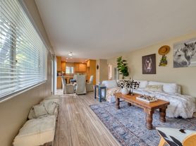 223 N Mountain Ave, Monrovia, CA