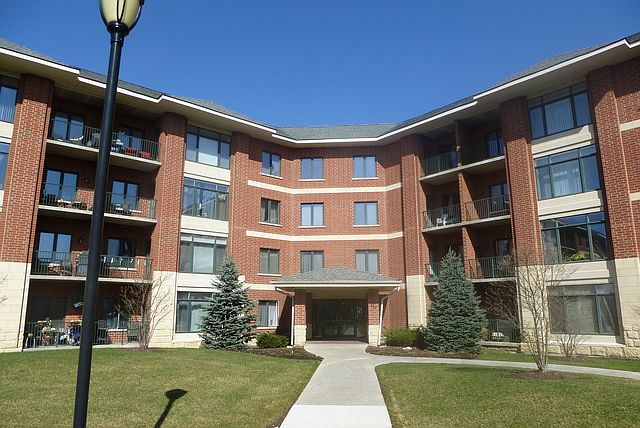 1st image of 845 E 22nd St APT 410