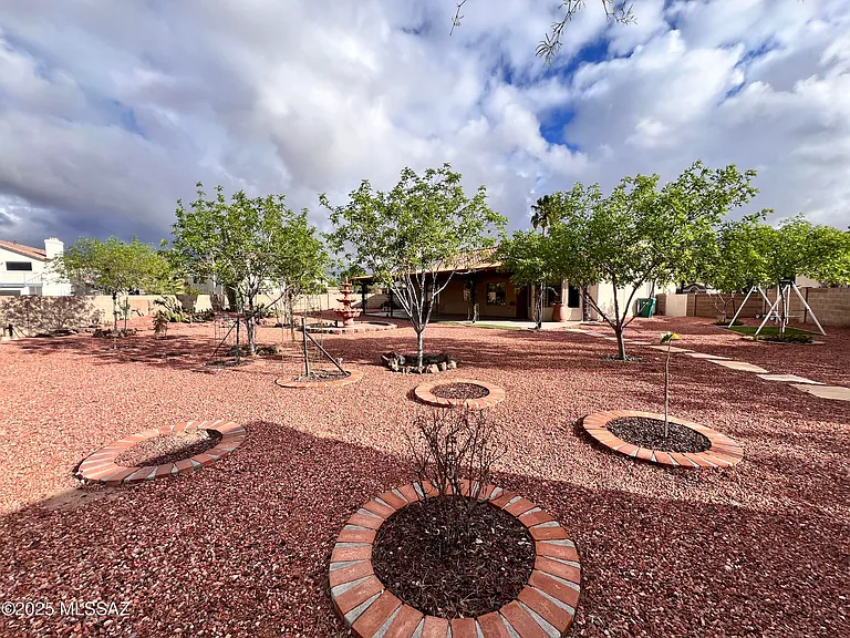 8679 N Ahwatukee Way — Photo 25