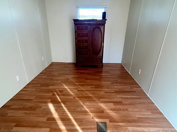 4604 Pimlico Dr, Del Valle, TX 78617