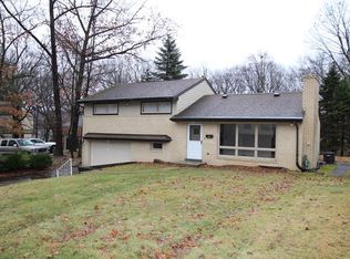 2764 Valleyview Dr, New Kensington, PA