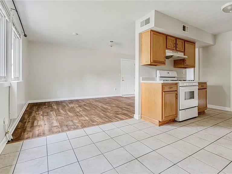 6669 Amsel Ave NE #4 — Photo 5