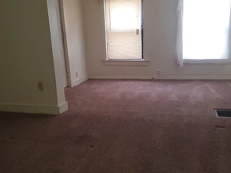 1100 Edison Ave #1 — Photo 9