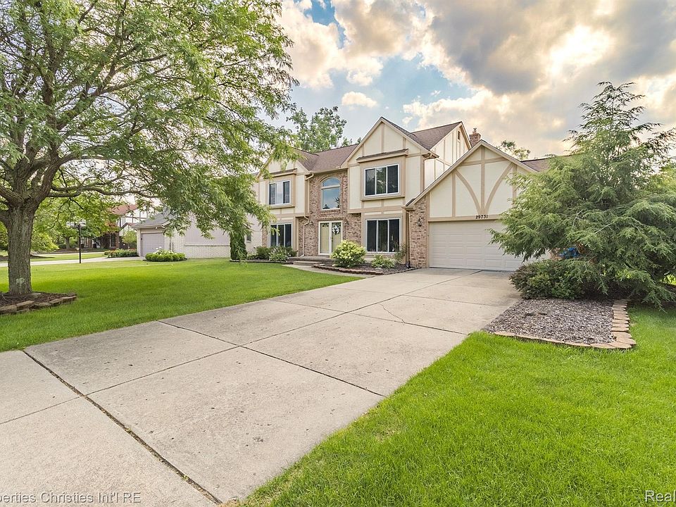 1st image of 29731 Canterbury Ct