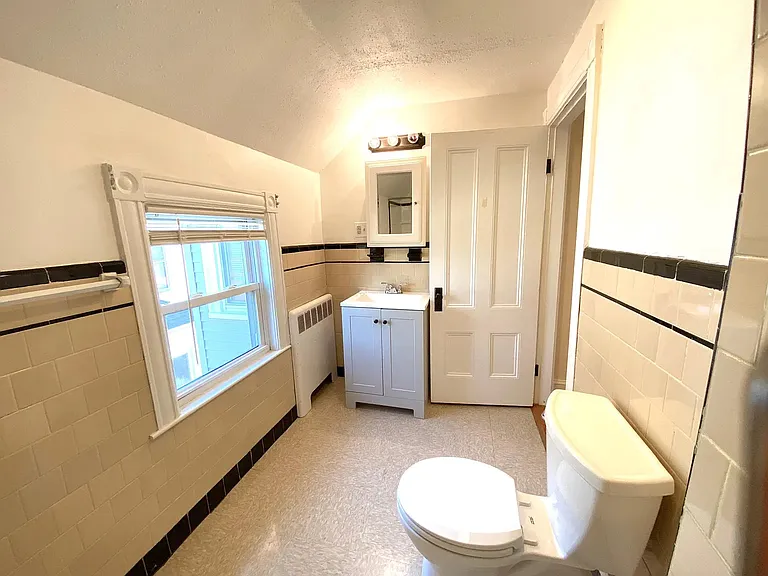 18-20 N High St #4 — Photo 19