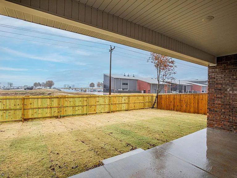 1824 Seay Cir — Photo 27