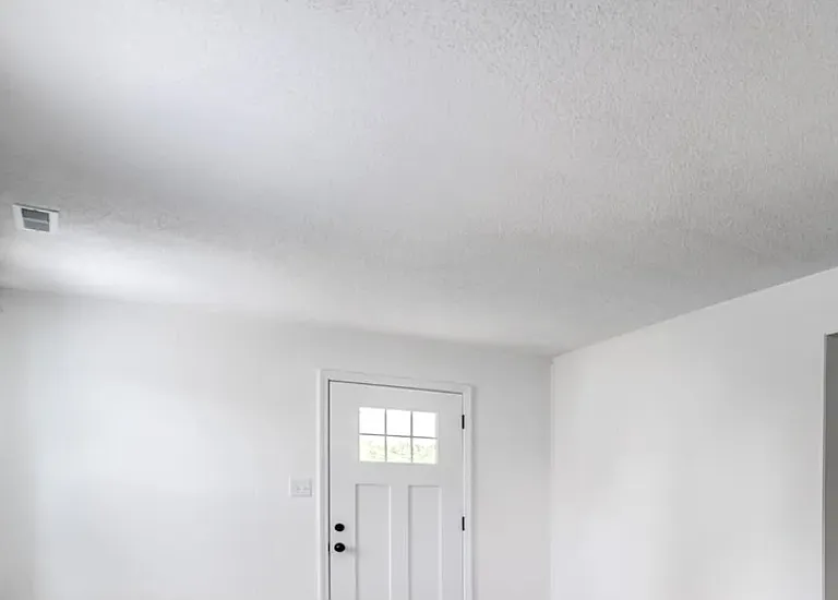 1079 Larry Ln — Photo 6