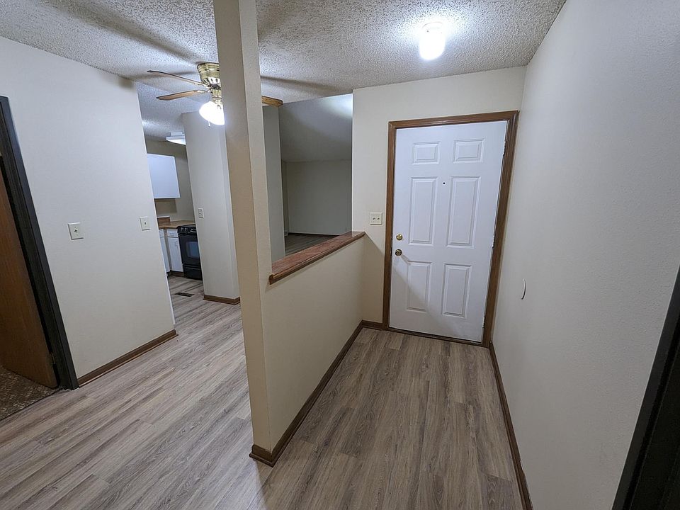 1st image of 4945 Walker Ave
