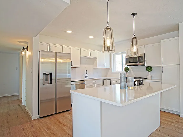 7903 Indian School Rd NE — Photo 10