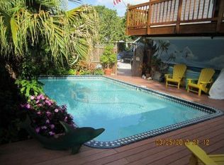 180 95th Ave, Treasure Island, FL 33706