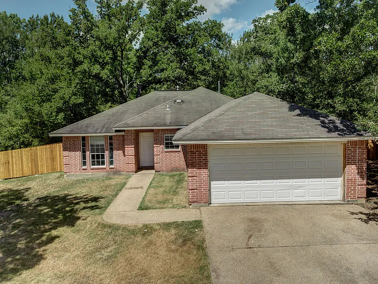 2404 Jaguar Ct — Photo 14