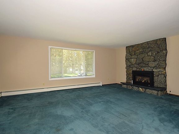 3rd image of 13004 E Guthrie Dr