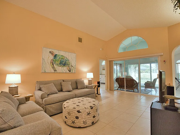 1191 Harbor Town Way — Photo 5