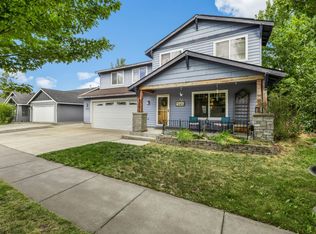 304 NW 25th St, Redmond, OR 97756