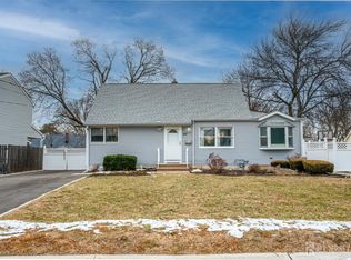 20 Longfield Rd, New Brunswick, NJ 08901