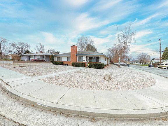 3rd image of 701 Pauley St