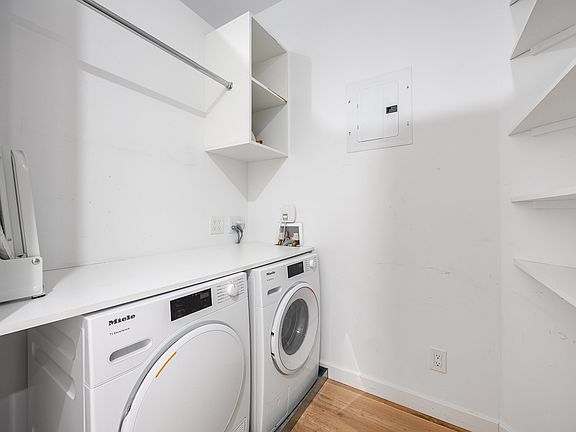 5th image of 328 W 17th St APT 3E