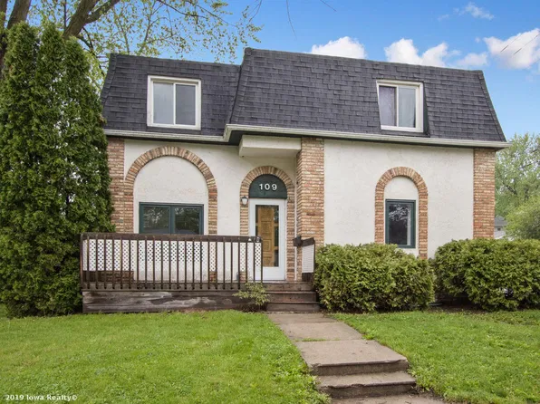 109 S D St, Indianola, IA 50125