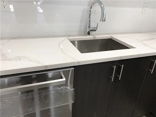 Rented by 18 REALTY | media 5