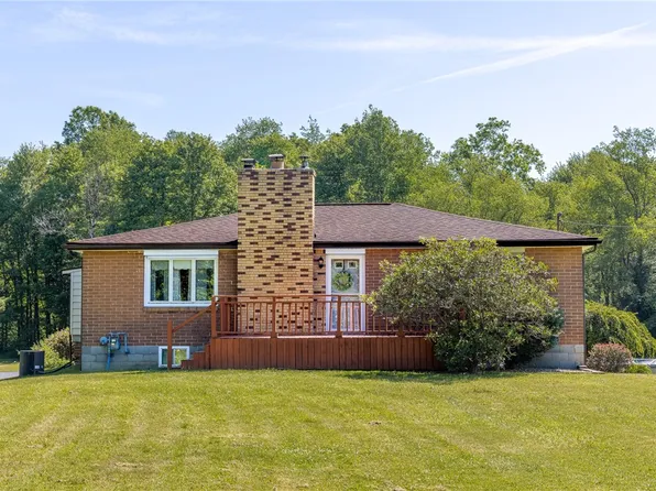 610 N Liberty Rd, Grove City, PA 16127