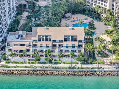 520 Brickell Key Dr #A-BH25, Miami, FL, 33131