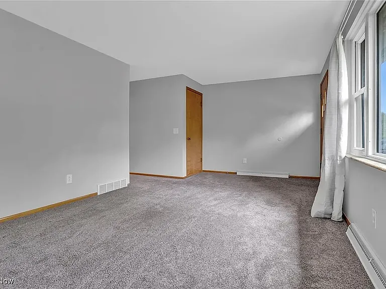 467 Valeside Ave NE #467 — Photo 4