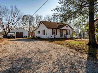 4088 Bullocktown Rd, Boonville, IN 47601