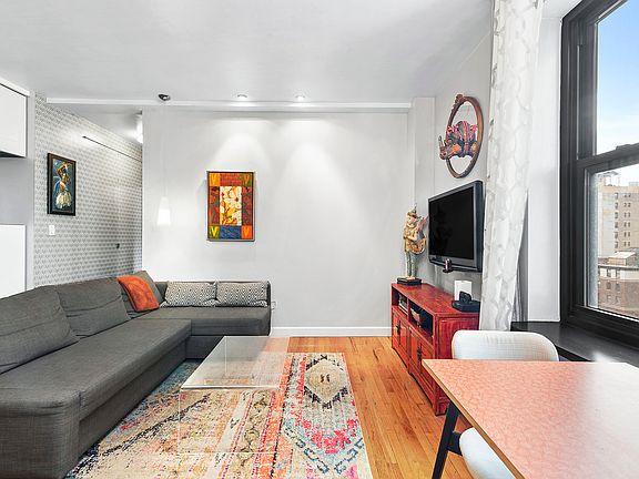 4th image of 250 W 103rd St APT 10F