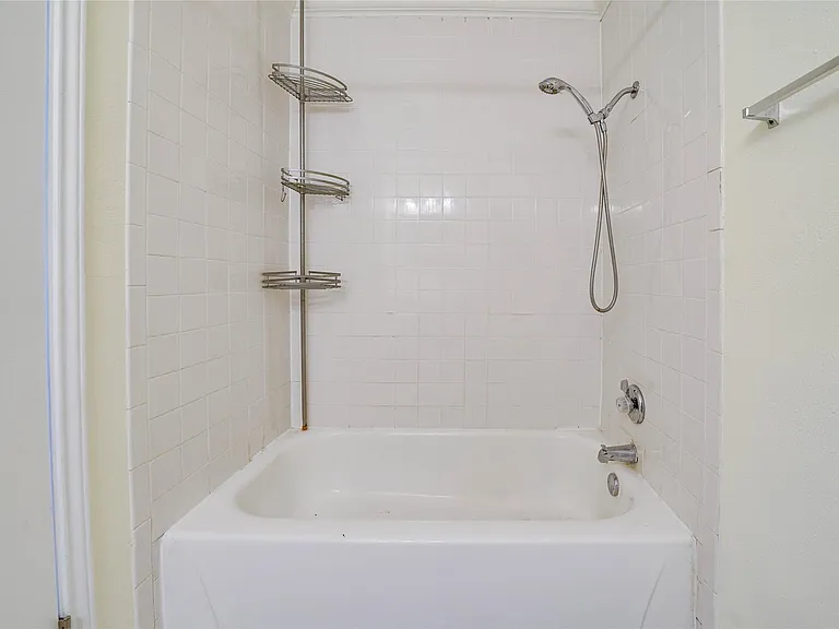 1700 Amelia Ct #613 — Photo 14