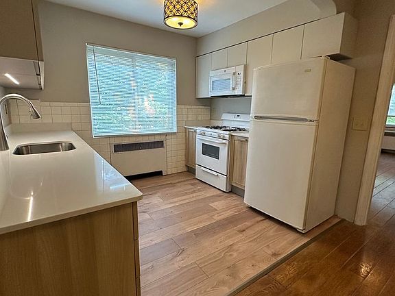 5th image of 231 Loraine Ave #1-5