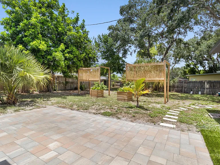 5612 Cirimoya Ln — Photo 13