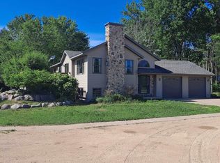 N11463 12th Ave, Necedah, WI 54646