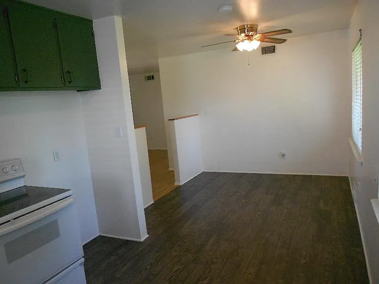 3904 NW 58th St — Photo 11