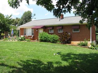 71 Crestview Dr, Rustburg, VA 24588