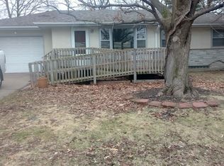 5064 Long Lake Rd, Mounds View, MN 55112