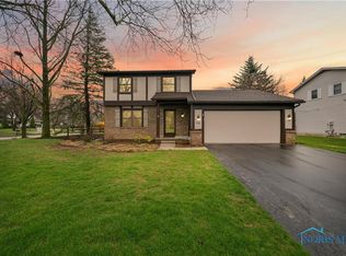 438 Harris Ct, Maumee, OH 43537