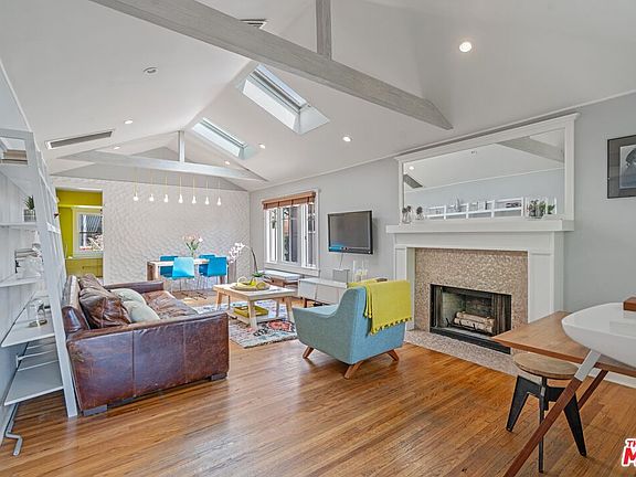 2nd image of 7507 Lexington Ave